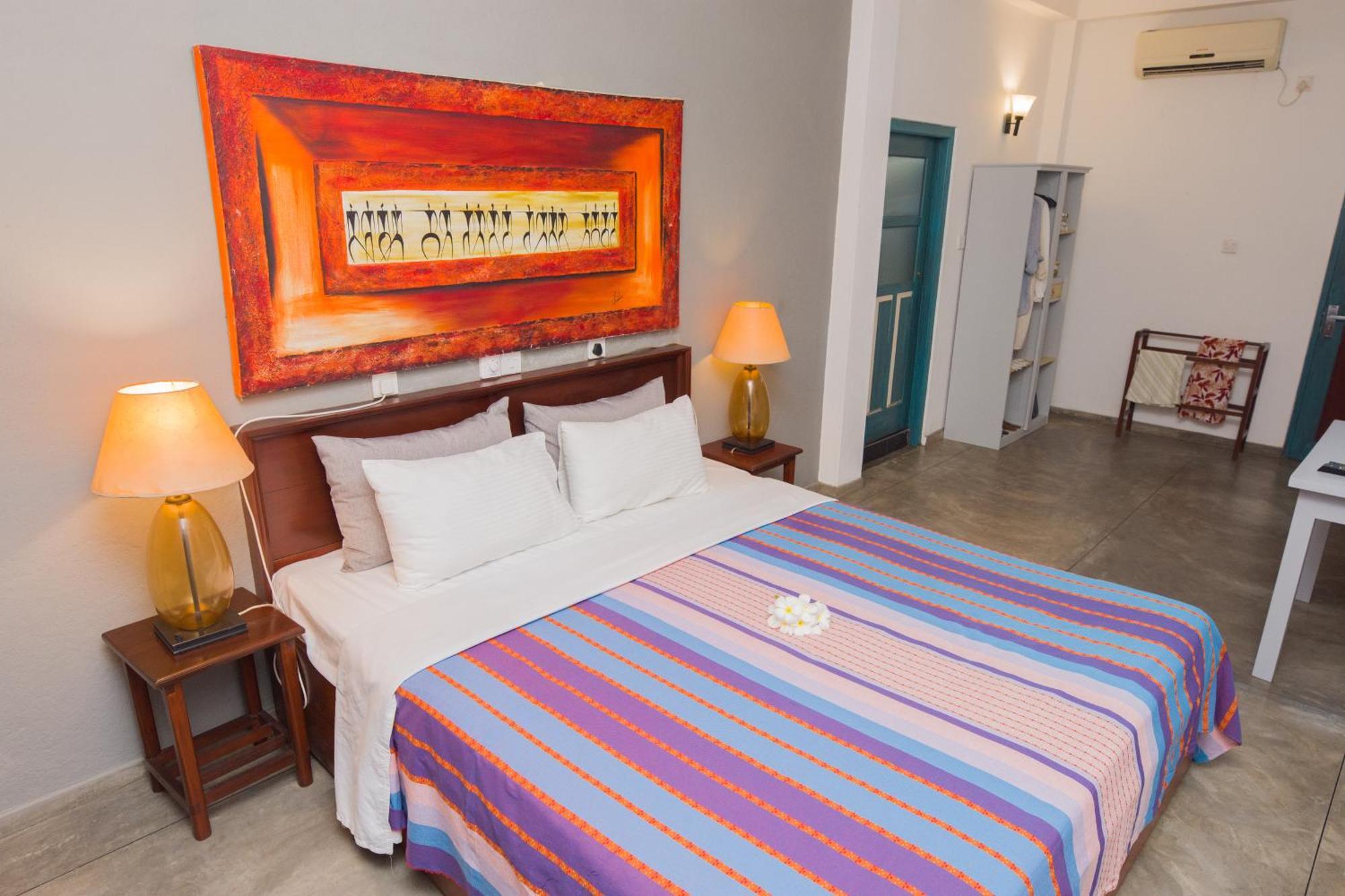Hotel Vibration Hikkaduwa Kültér fotó