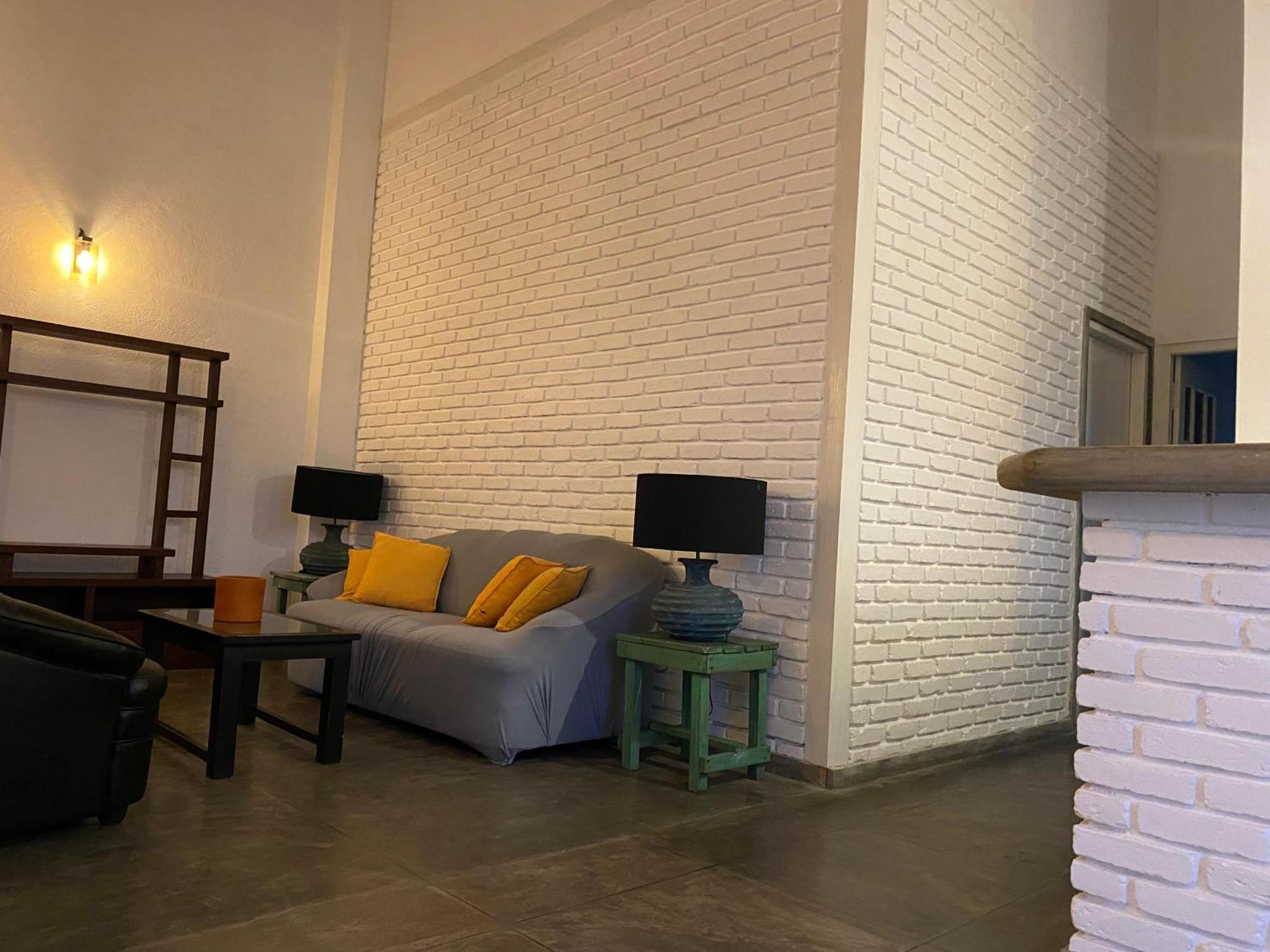Hotel Vibration Hikkaduwa Kültér fotó